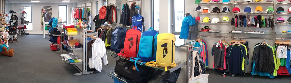 Showroom Cybernecard